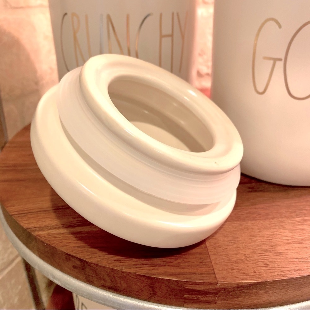 Rae Dunn - Loop Lid Crunchy Small Canister - Picture 5 of 9